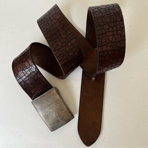 Tobacco Road Crackled Leather Belt Small Statement Buckle Shovelle USA 27 to 31 - Picture 3 of 10